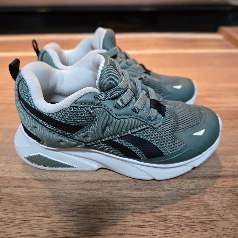 Reebok Royal Turbo Impulse Kids Sneakers Green Black Athletic Shoes Size 8